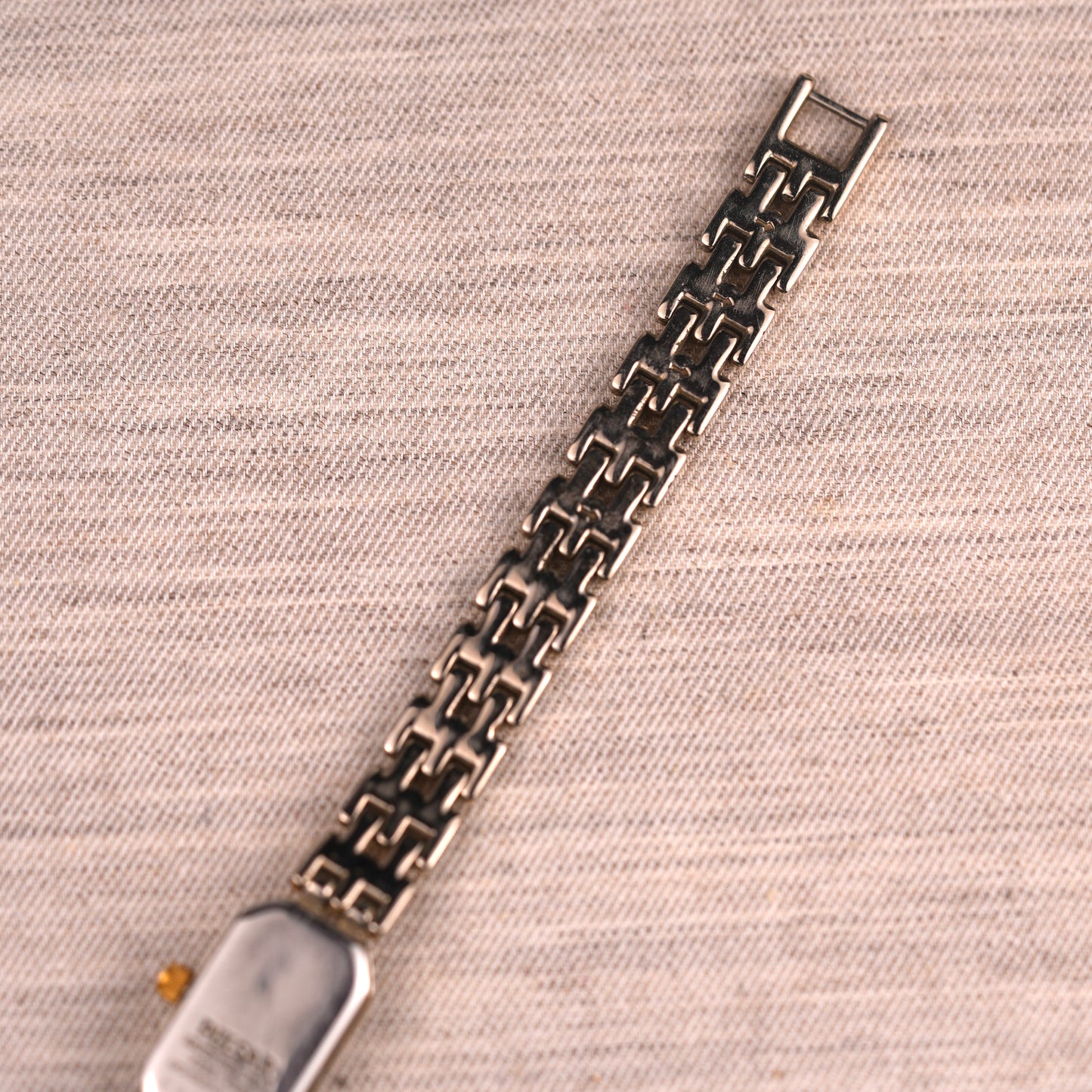 Pulsar V220-X029 Faceted Crystal Navy Dial Watch