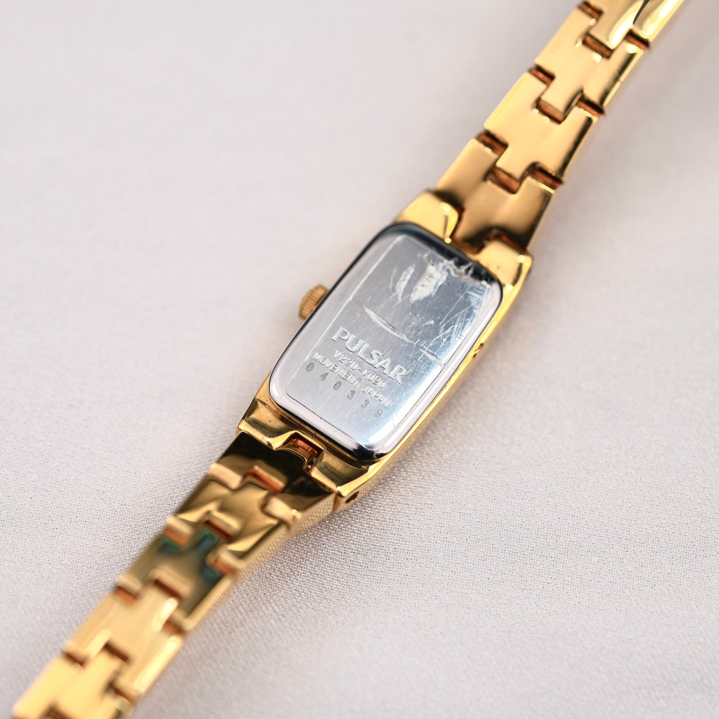 Pulsar V220-X020 Light Gold Dial Watch