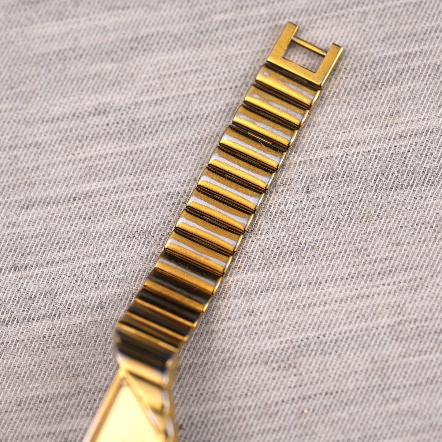 Seiko Half Moon Gold 1F20-5D59 (Good Condition)