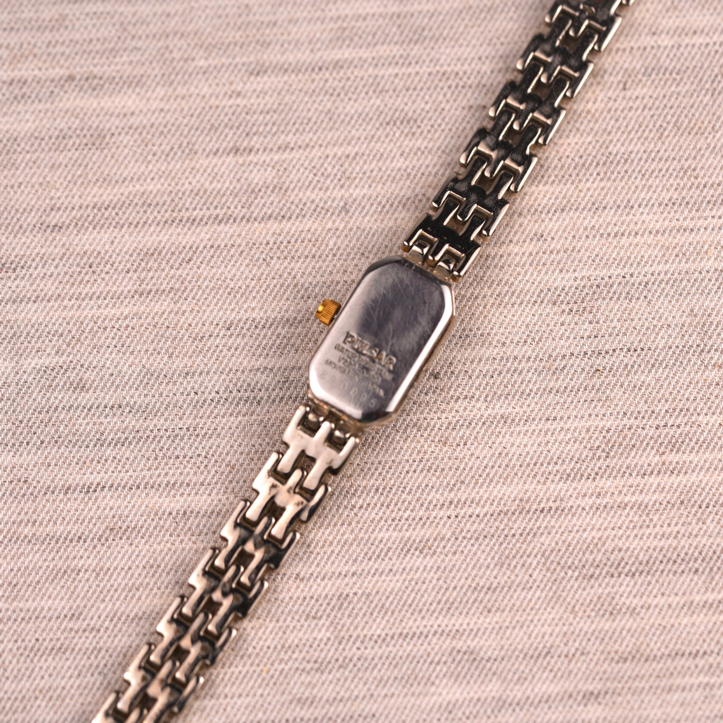 Pulsar V220-X029 Faceted Crystal Navy Dial Watch