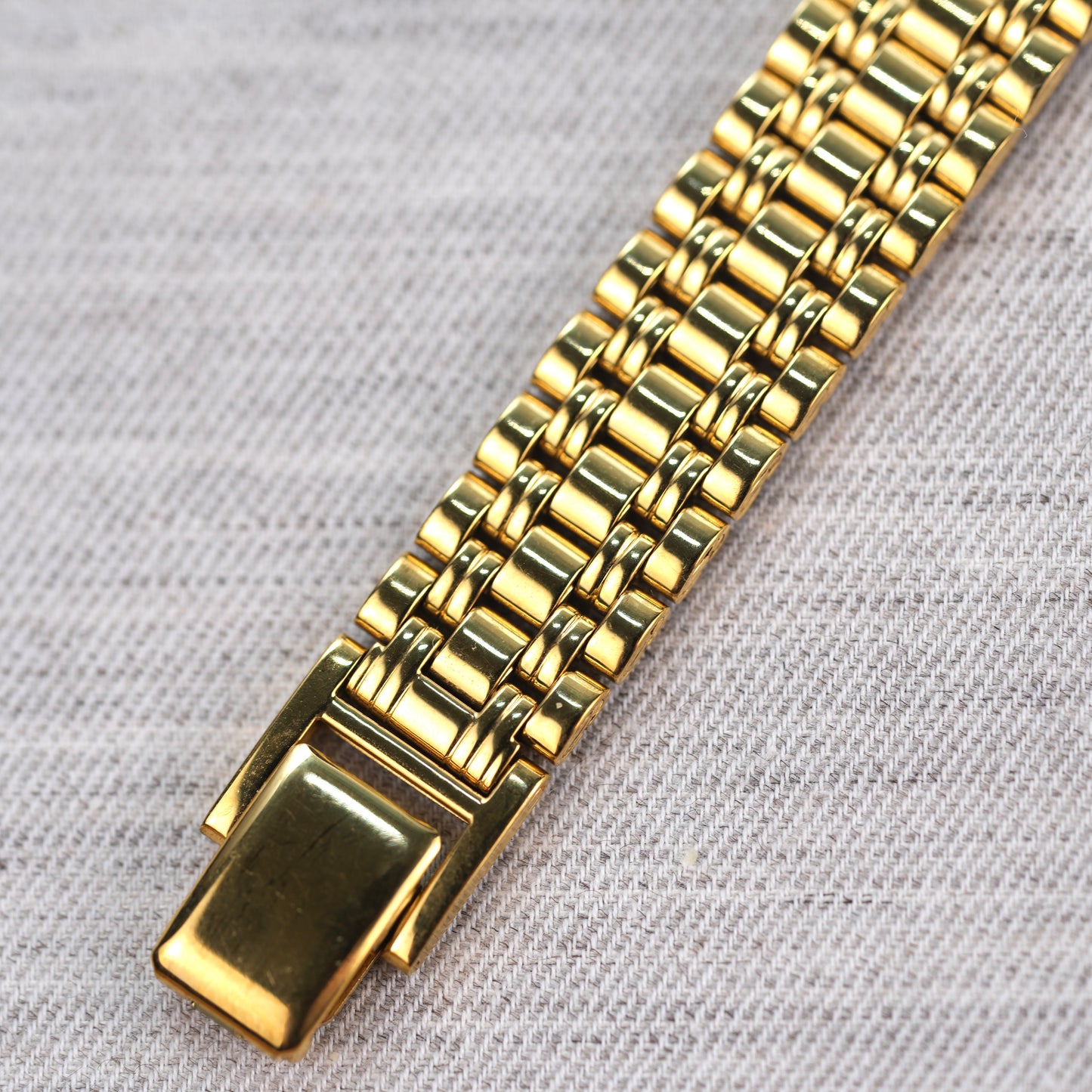 Seiko White Rectangular Tank Watch V401-5129