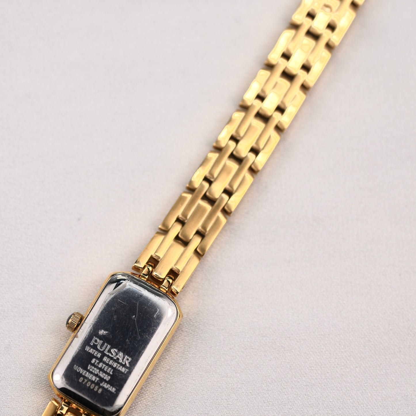 Pulsar V220-X030 Tiger Eye Gold Tone Watch