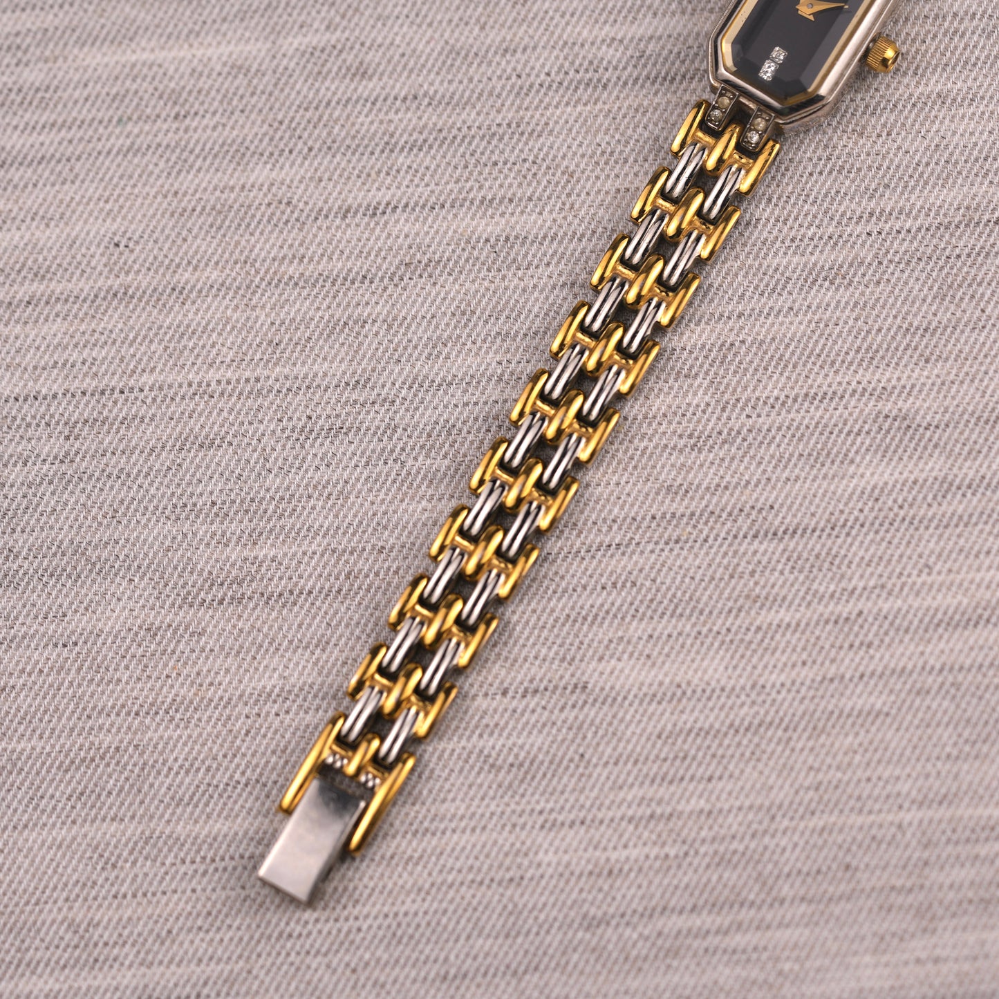 Pulsar V220-X029 Faceted Crystal Navy Dial Watch
