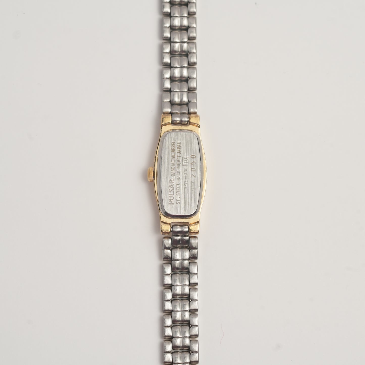 Pulsar V220-6190 Two Tone (Good Condition)