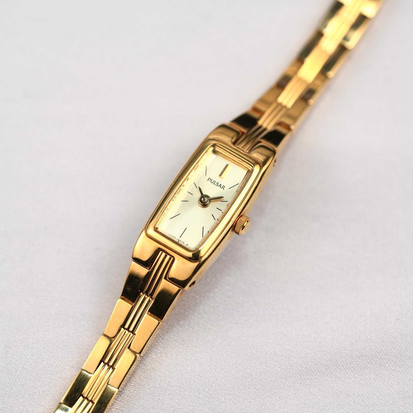 Pulsar V220-X020 Light Gold Dial Watch