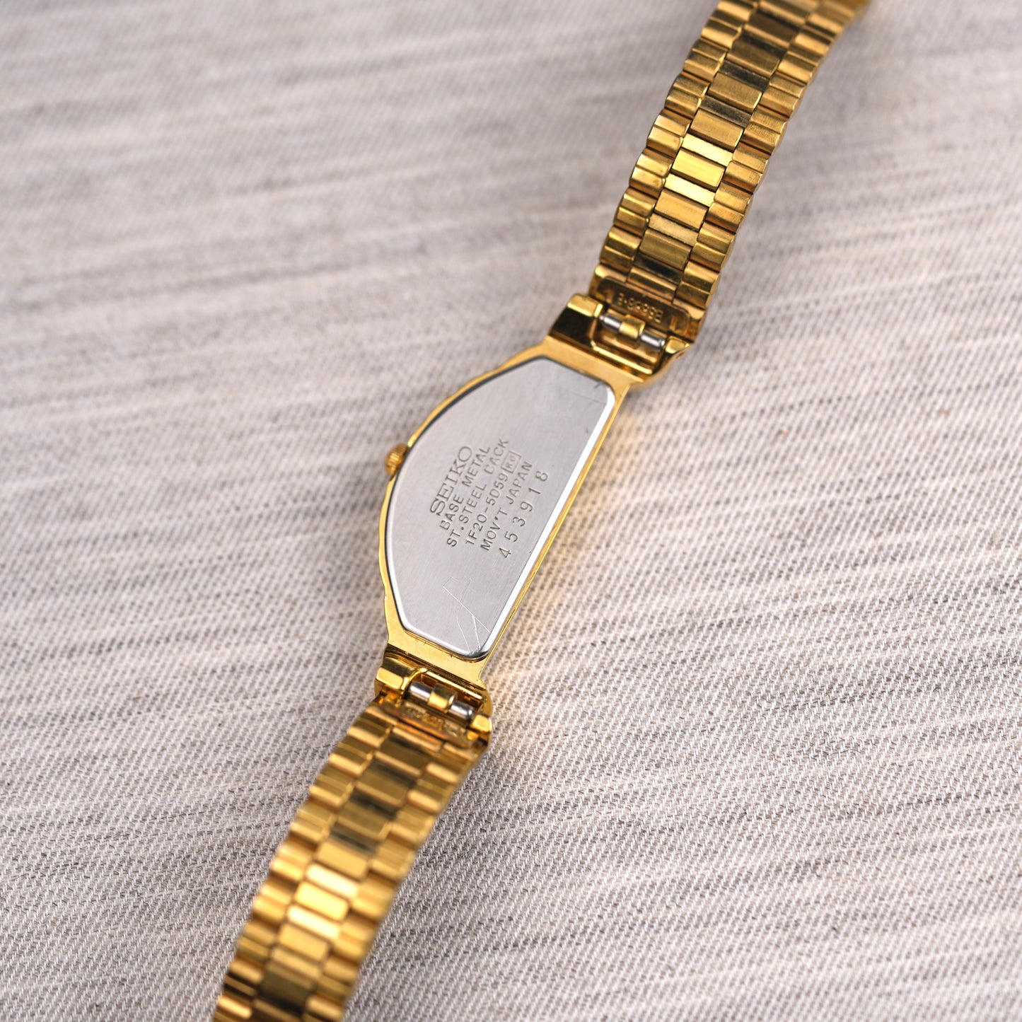 Seiko Half Moon Gold 1F20-5D59 (Good Condition)