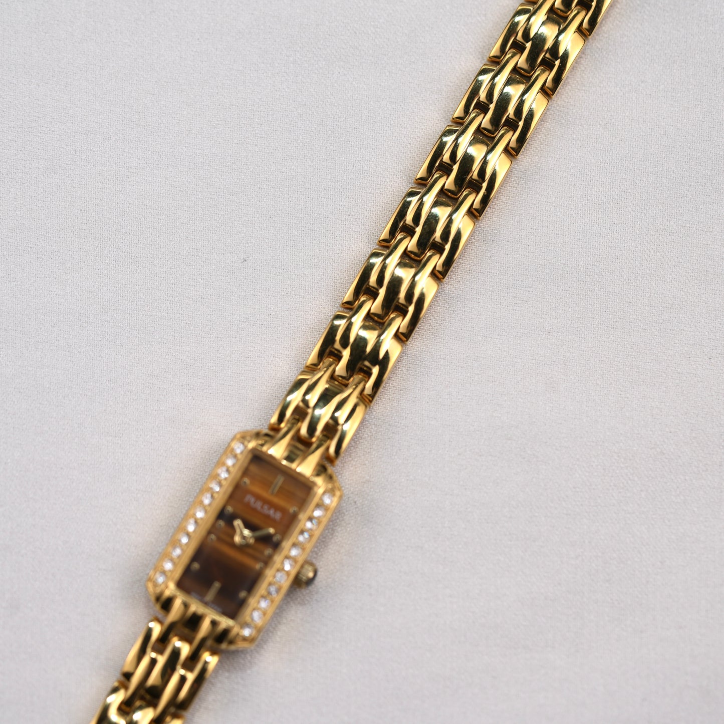 Pulsar V220-X030 Tiger Eye Gold Tone Watch