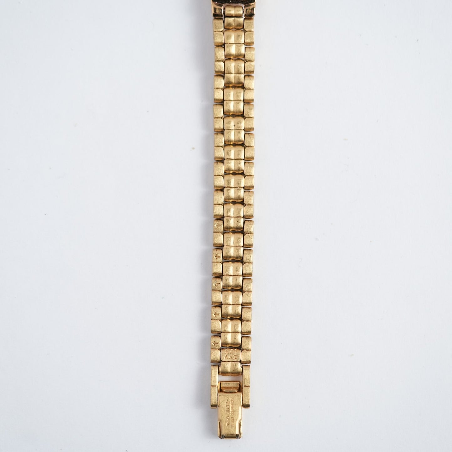 Pulsar V220-6190 White Oval Dial Gold Tone Ladies Watch