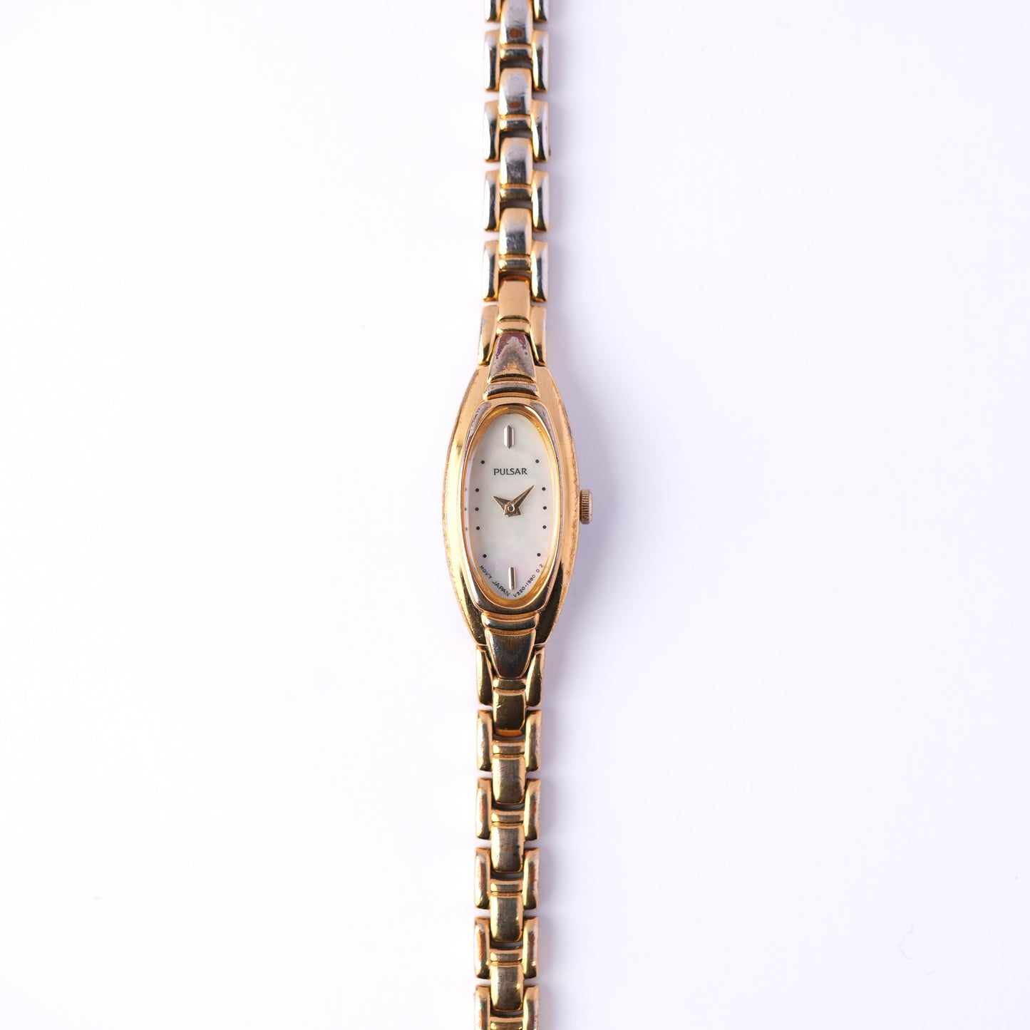 Pulsar V220-X017 Mother of Pearl Dial