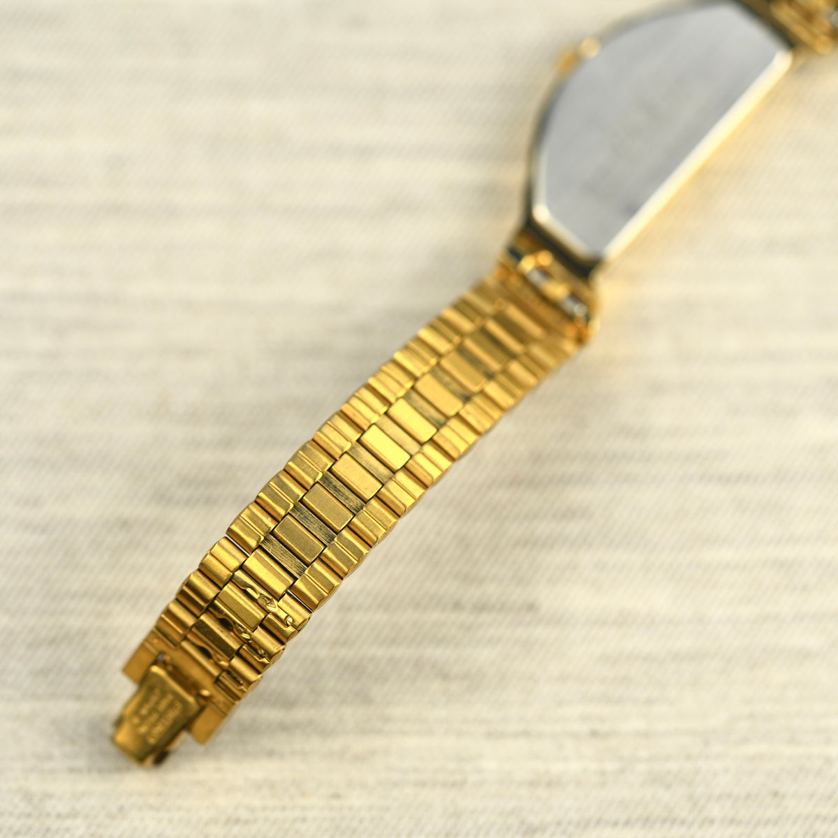 Seiko Half Moon Gold 1F20-5D59 (Excellent Condition)
