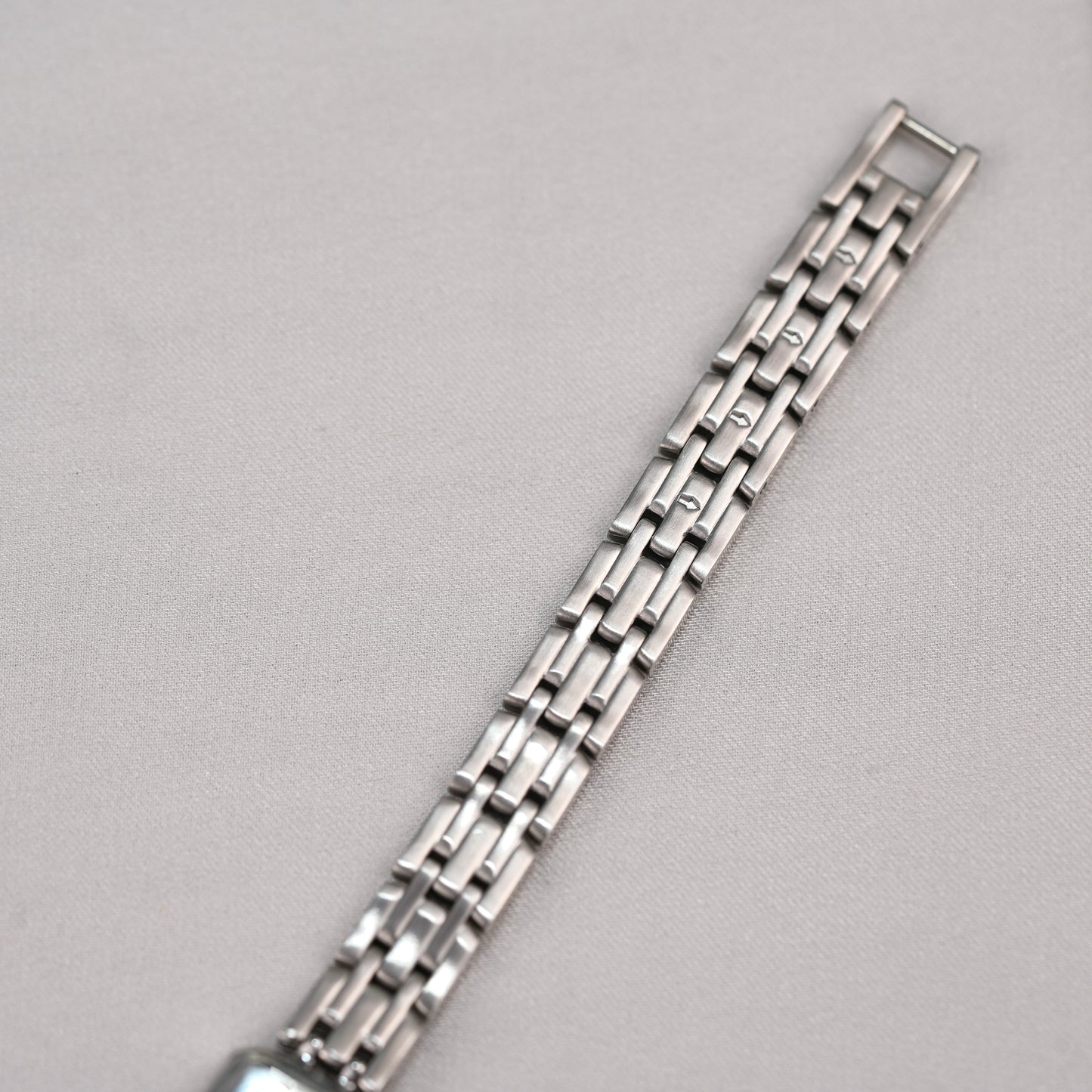 Pulsar V220-X030 Navy Mica Stainless Watch