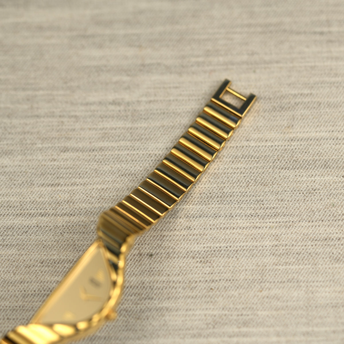 Seiko Half Moon Gold 1F20-5D59 (Excellent Condition)