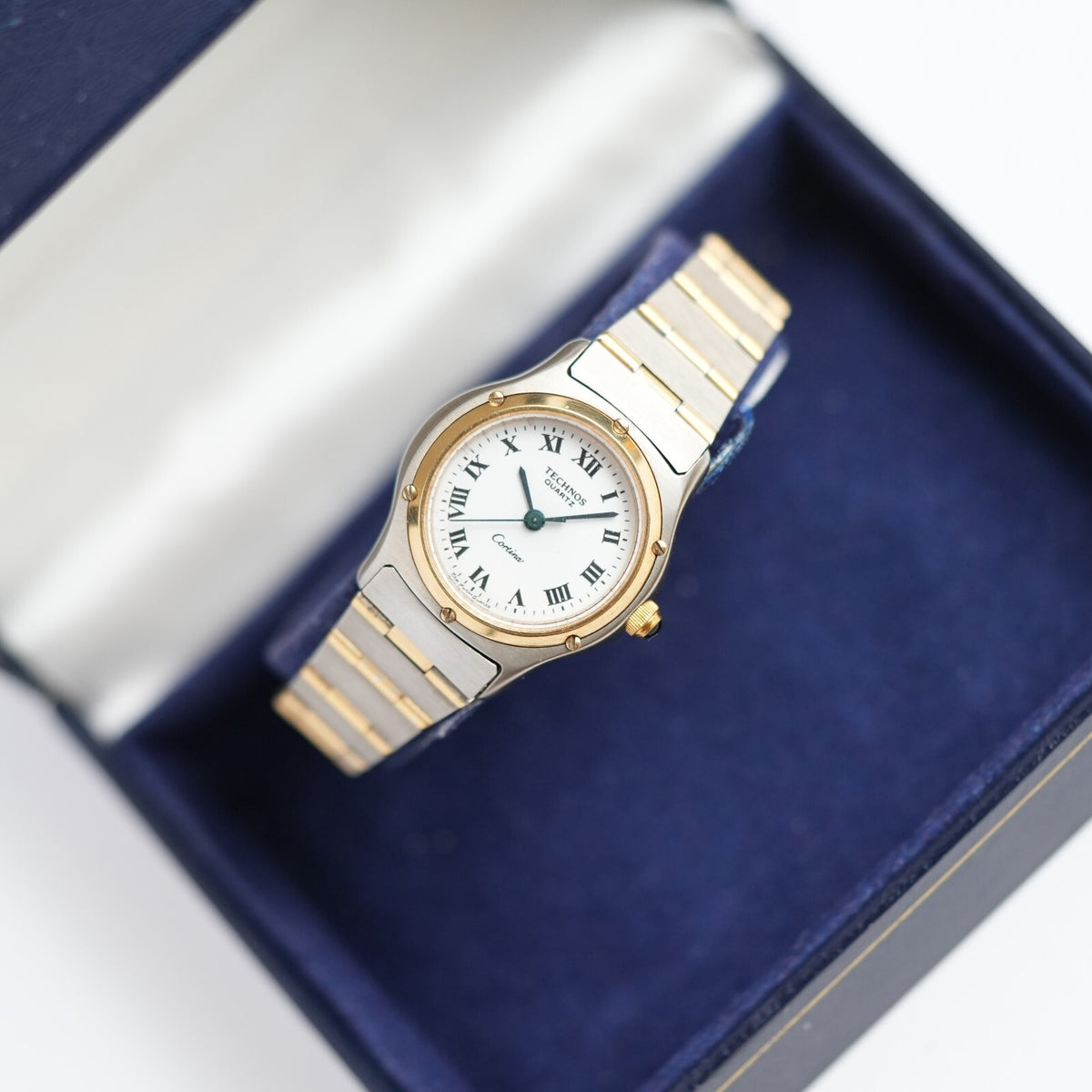 NOS Technos Cortina Ladies Santos Roman Numeral Dial Watch Stainless Gold