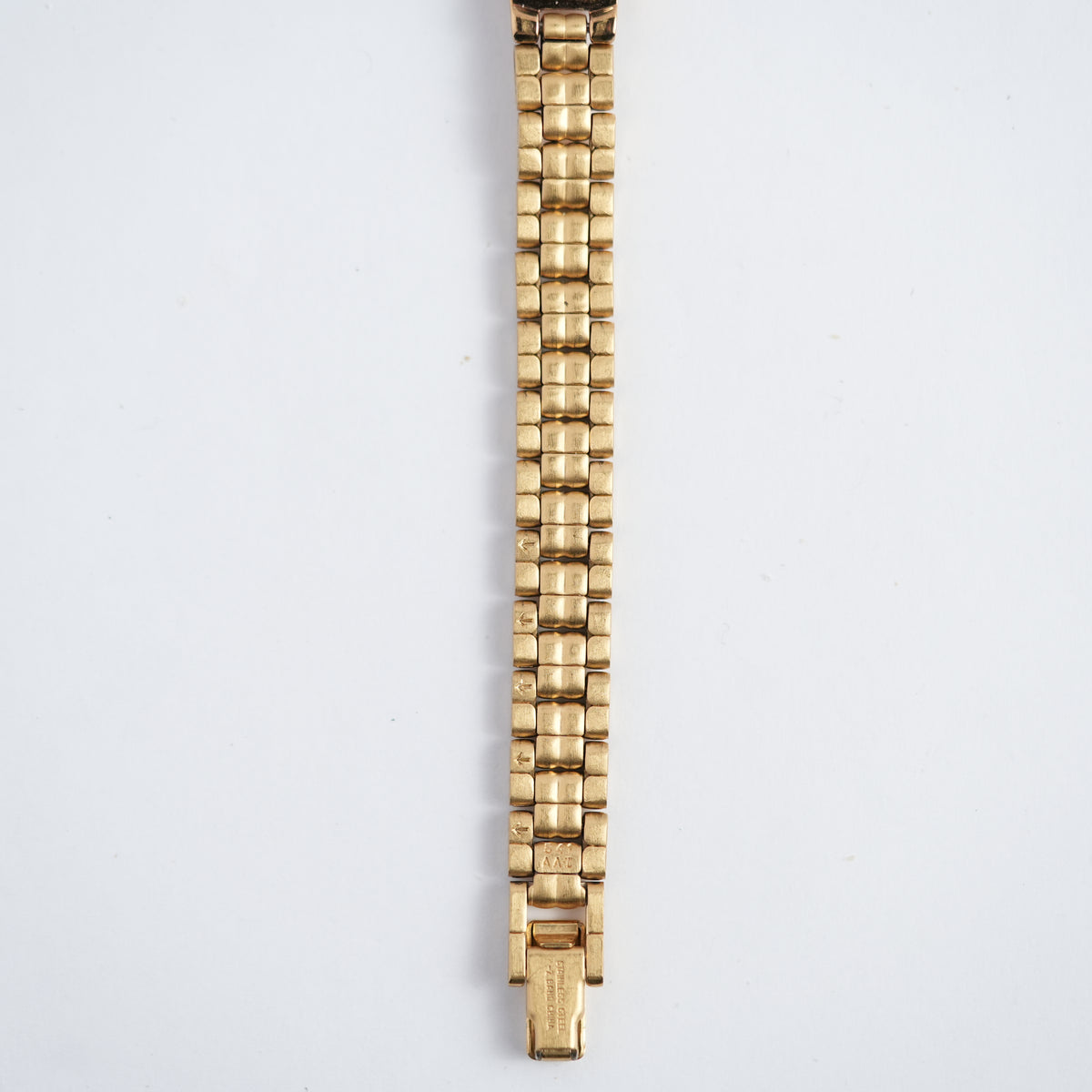 Pulsar V220-6190 Gold Tone White Dial (Mod)(Excellent Condition)
